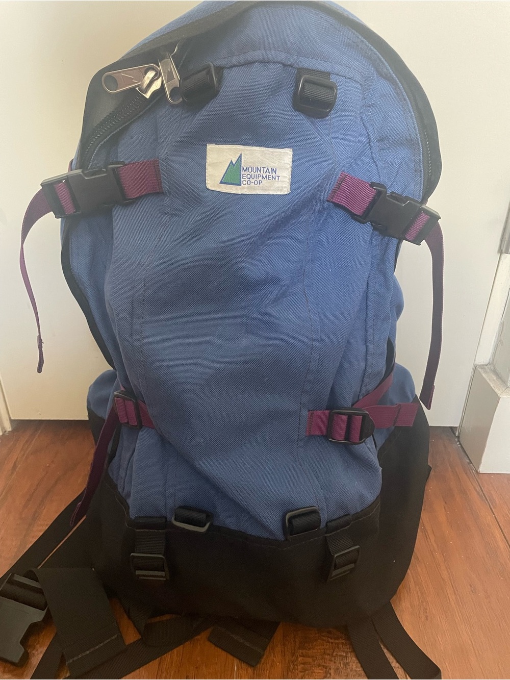 Vintage MEC retro backpack 35L